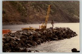Obras do prolongamento do Molhe-Cais do Porto das Velas