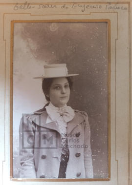 "Belle-soeur de Eugénio Pacheco"