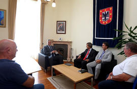 A Direção da Câmara do Comércio e Indústria da Horta em audiência, com o presidente do Governo Re...