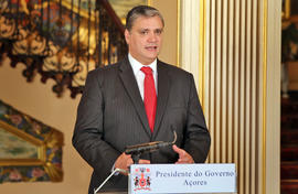 O presidente do Governo Regional em declarações aos órgãos de comunicação social