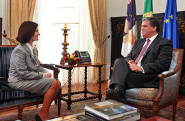 A Diretora Regional do Serviço de Estrangeiros e Fronteiras, em audiência, com o presidente do Go...