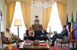 A Direção da Associação de Emigrantes dos Açores, em audiência, com o presidente do Governo Regional