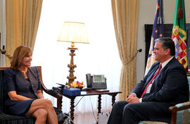 A Embaixadora da Suécia, Caroline Fleetwood, em audiência, com o presidente do Governo Regional