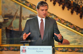 O presidente do Governo Regional em declarações aos meios de Comunicação Social, após audiência, ...