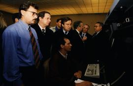 Visita do primeiro Ministro ao Centro de Controlo Oceânico (NAV II)
