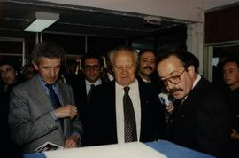 Visita do Presidente da República, Mário Soares, acompanhado pelo Presidente do Governo Regional,...