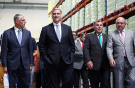 O Presidente do Governo Regional, acompanhado pelo Secretário Regional da Agricultura e Ambiente,...