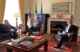 O presidente do Governo Regional em conjunto com o Vice-Presidente receberam, em audiência, com o...