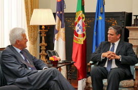 O Embaixador dos Países Baixos em Lisboa, Henk Soeters, em audiência, com o  presidente do Govern...