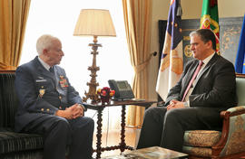 O Chefe do Estado-Maior-General das Forças Armadas, General Luís Araújo, em audiência, com o pres...