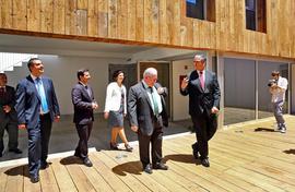 Visita ao exterior das instalações do Centro de Atividades Ocupacionais e Lar Residencial da Sant...