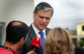 O presidente do Governo Regional entrevistado pelos Orgãos da Comunicação Social, aquando da inau...