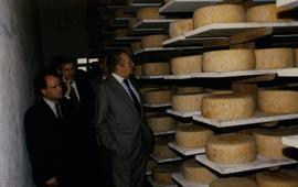 Visita do Presidente da República, Mário Soares, à Cooperativa de Laticínios do Topo