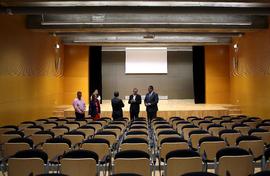 O Presidente do Governo Regional visita o auditório da Escola Básica e Secundária das Velas