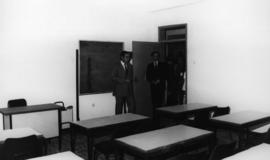 Presença do Presidente da República, General  Ramalho Eanes, na inauguração Escola Secundária de ...
