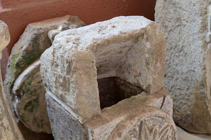 Cobertura de reservatório de bica de chafariz