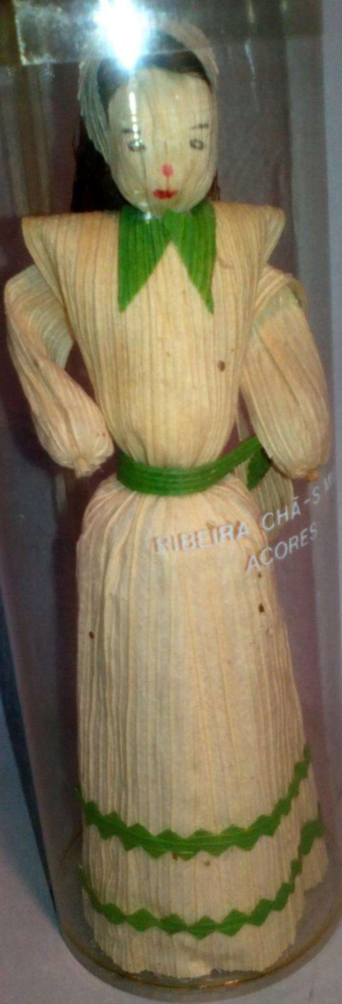 Boneca em folha de milho