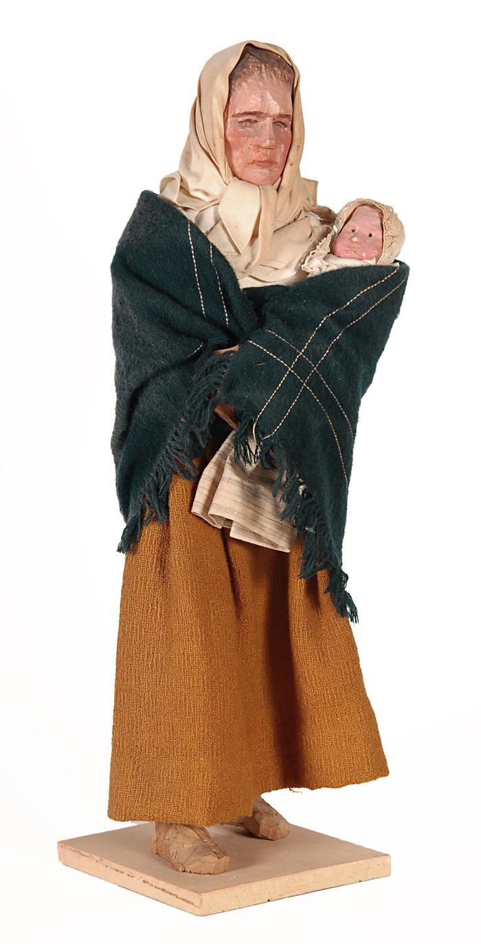 Escultura de Mulher com bebé ao colo