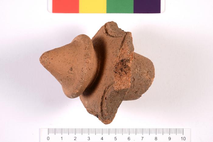 Perfil completo de tampa de garrafa