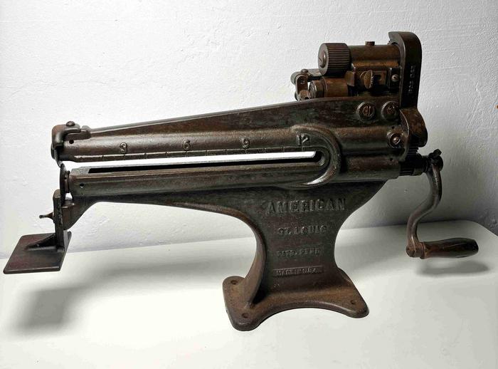 Cortador de couro / Sapateiro