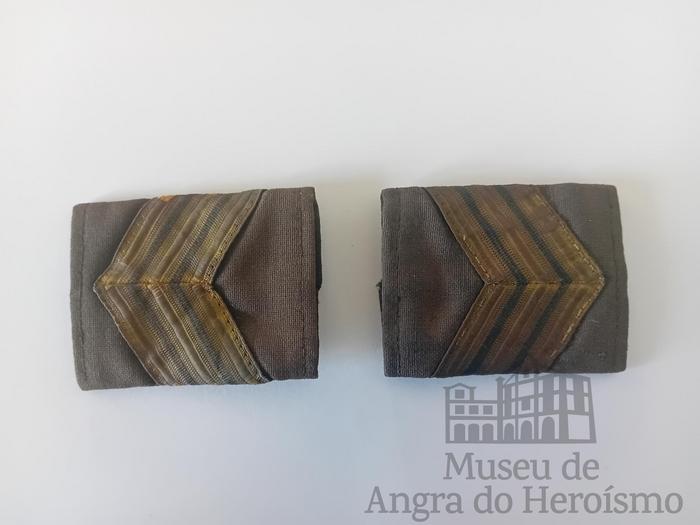 Divisas de 1º Furriel ou 2º Sargento