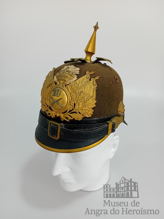 Capacete de espigão