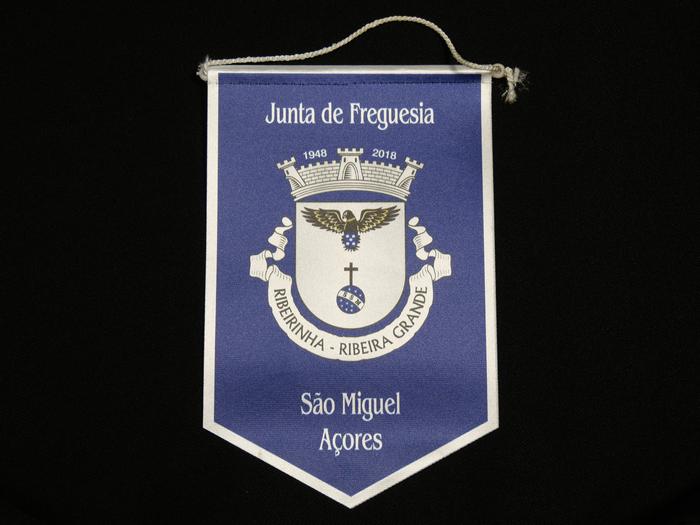 Galhardete da Junta de Freguesia da Ribeirinha