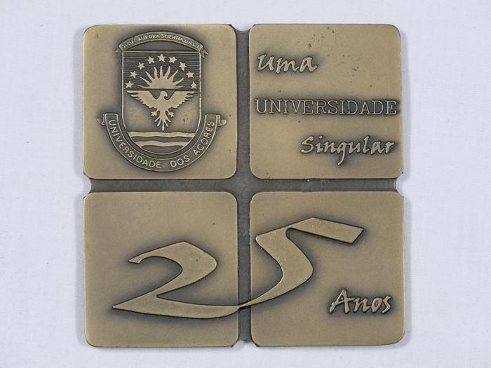 Medalha dos 25 anos da Universidade dos Açores 