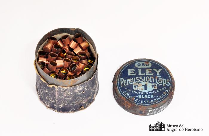 Caixa de cápsulas fulminantes Eley para armas de percussão 