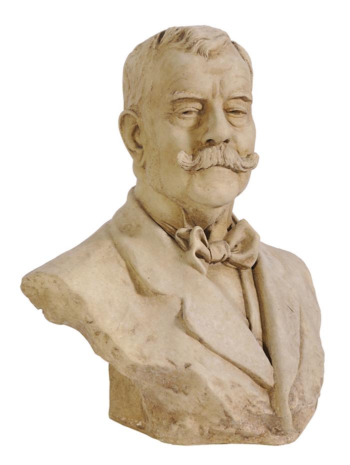 Busto de Ramalho Ortigão