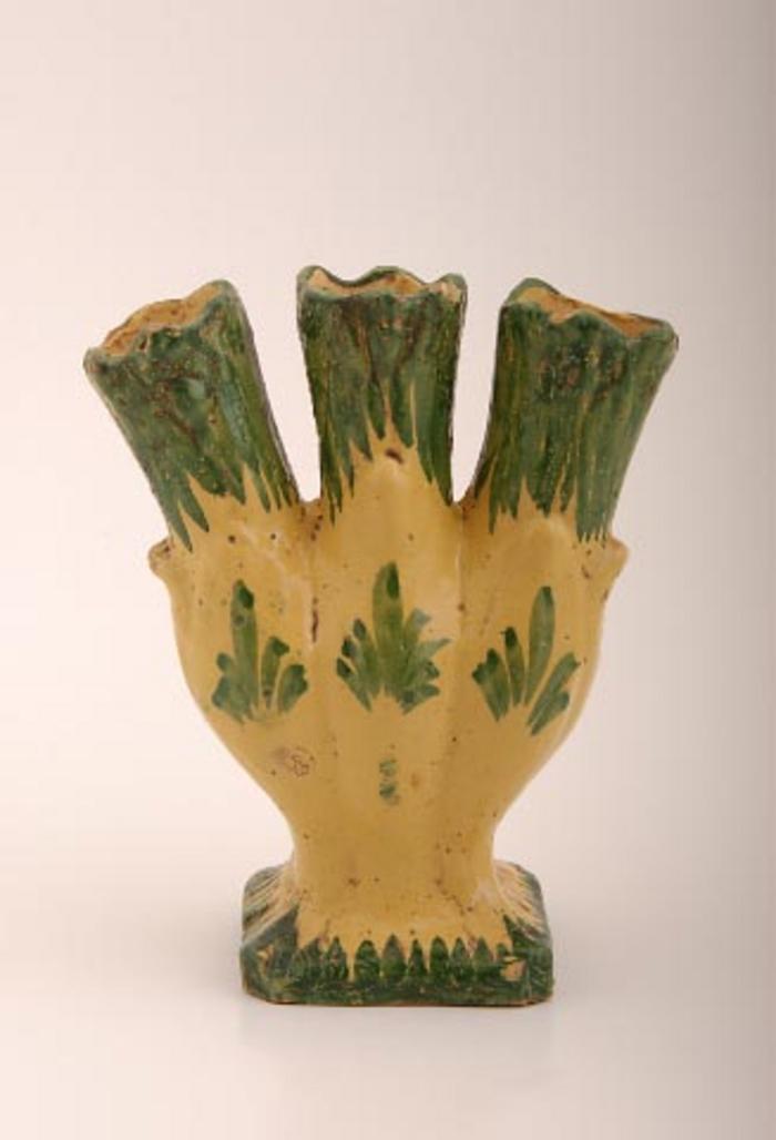 Vaso de três canudos