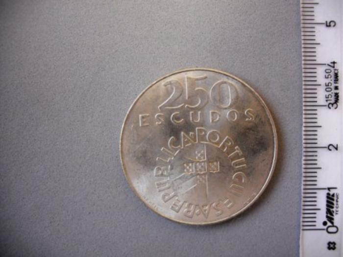 Moeda Comemorativa (250 Escudos, República)